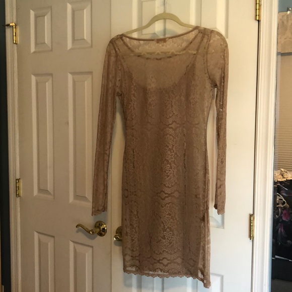Guess dress in nude - Picture 1 of 3